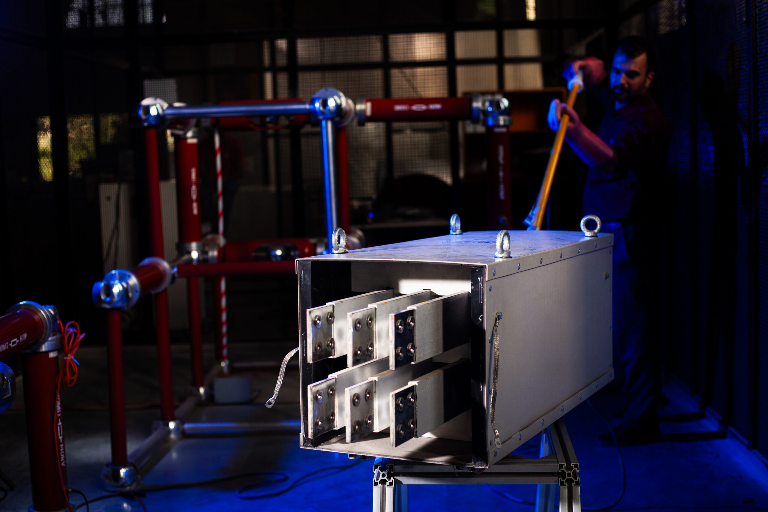 انبار شرکت شرکت لنایزد